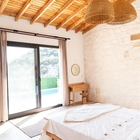 Вилла Villalarim & Four Haus *